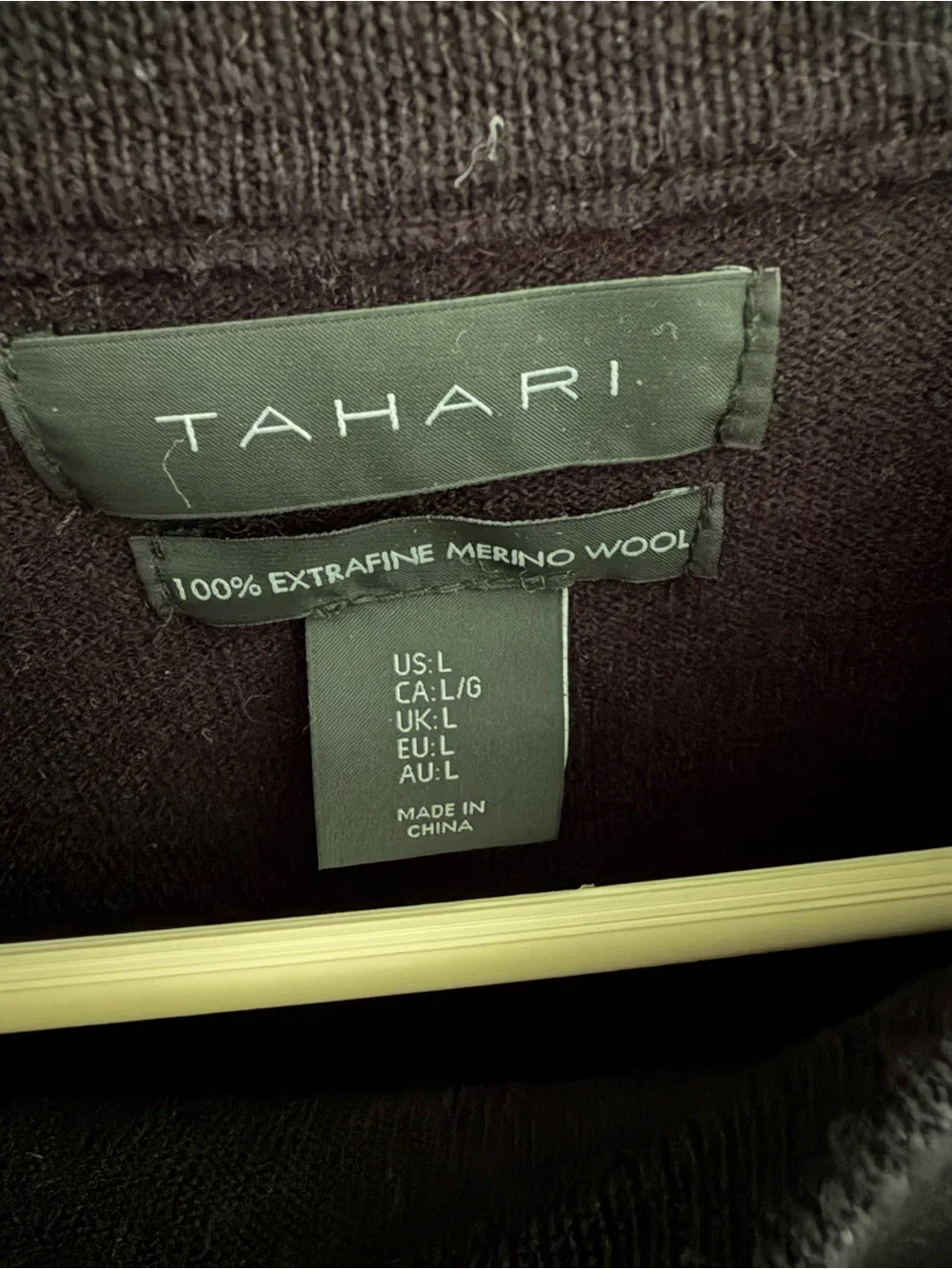 TAHARI wool sweater black size L
